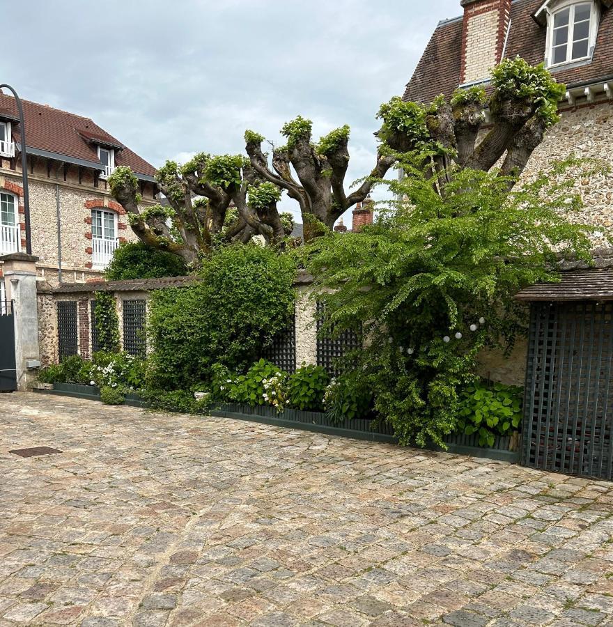 Le Jardin Cathedrale Acomodação com café da manhã Chartres Exterior foto