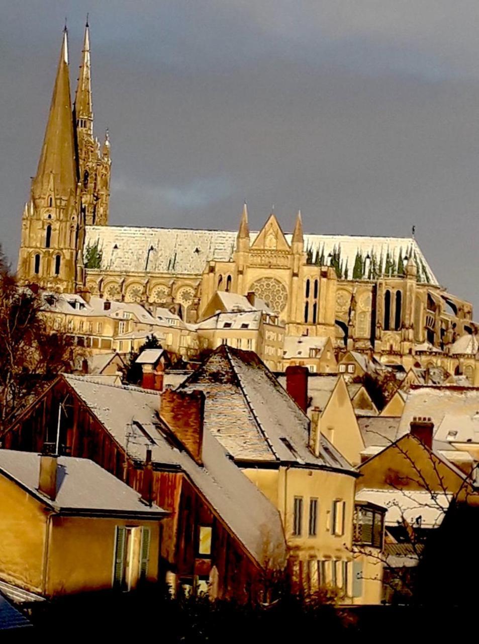 Le Jardin Cathedrale Acomodação com café da manhã Chartres Exterior foto